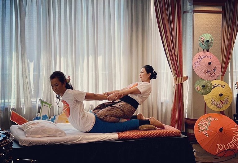 Thai massage  (60 mins)