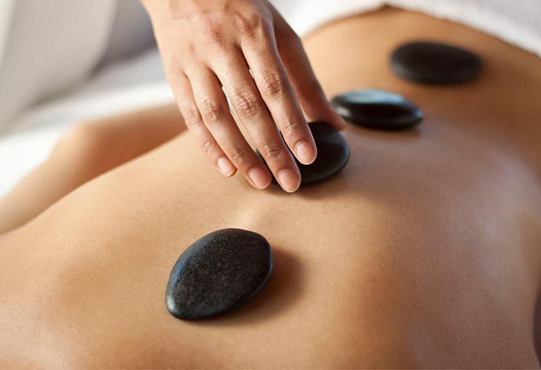Hot Stone Massage (60 mins)
